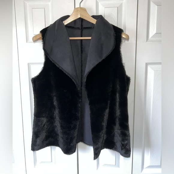 LOFT reversible shearling/suede vest black Sz S - Picture 3 of 13